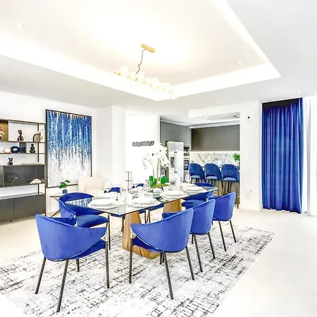 Modern Newly Built Frontline Golf House Nyaraló *