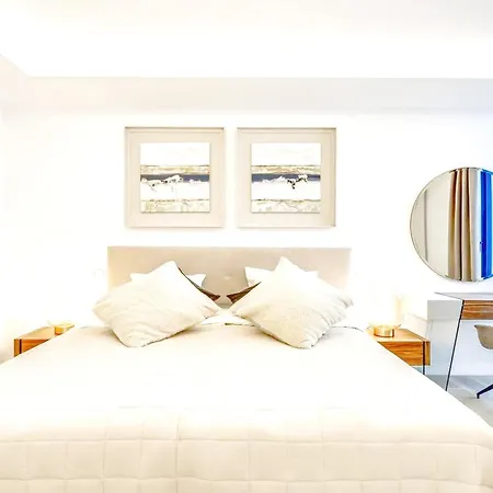 Nyaraló Modern Newly Built Frontline Golf House Estepona